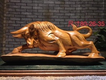 Root carving root art ornaments fighting bull camphor wood bull strong and magnificent material clean texture clear and powerful