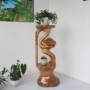 Root khắc cửa hàng hoa đứng Gỗ khắc khung cây cảnh trang trí Nanmu tổng thể Kệ tự nhiên Nội thất phòng khách - Các món ăn khao khát gốc bộ bàn ghế gốc cây xá xị