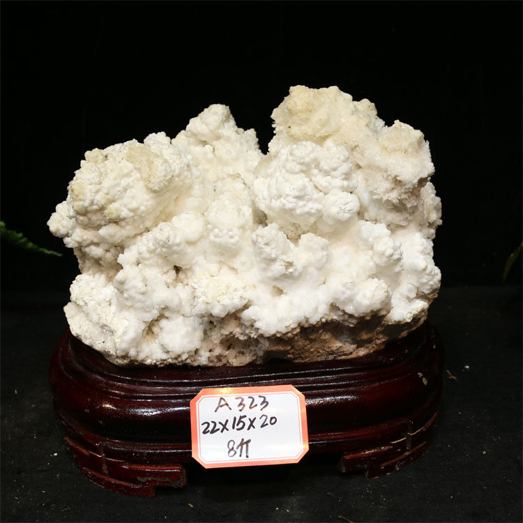 Natural stalactite raw stone Karst cave crystal white crystal mineral stone mountain stone Gathering wealth Fengshui decoration