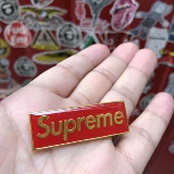 Tide Brand Sup Brooch Box Logo Vintage First -Generation Buckle Harajuku тренд значок творческий подарок