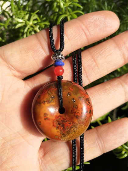 Natural Warring States Red Agate Peace Button Original Stone Pendant Sweater Chain Bagel Pendant No. 78 One Picture and One Thing