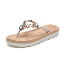 2021 summer new rhinestone Joker female sandals flat sandals student sweet wind flip-flop beach Korean version