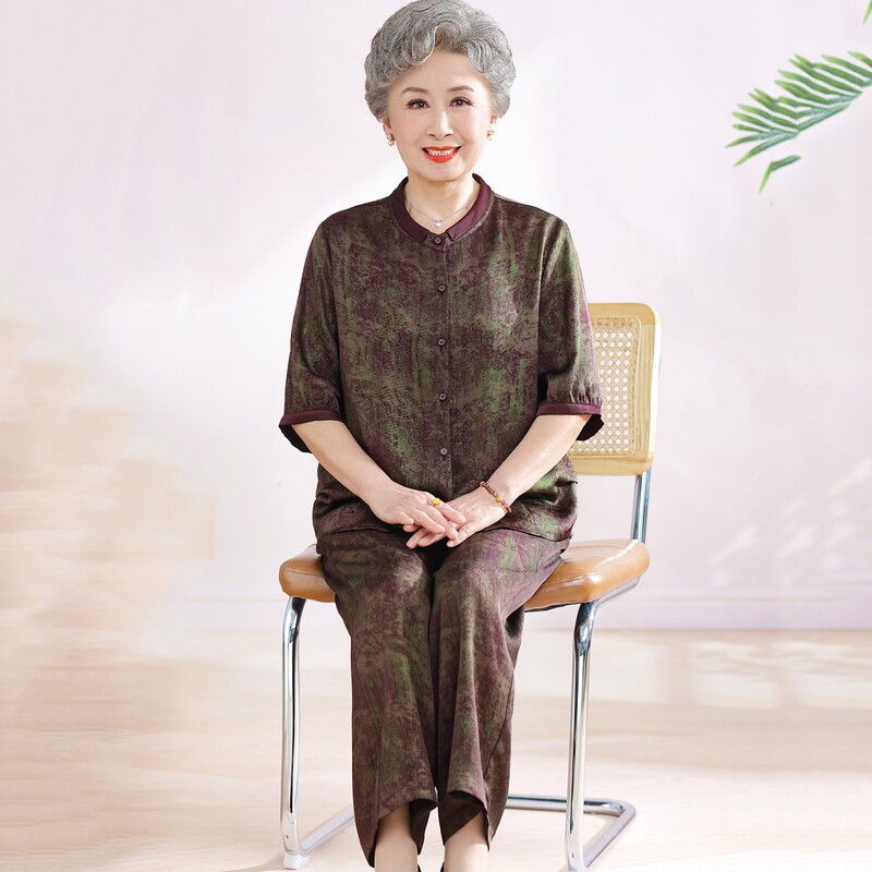 Summer Suit for Middle-Aged and Elderly Women, Hangzhou Silk Mother's Clothing, Large Size Two-Piece Set, Old Lady's Mulberry Silk Grandma Outfit Summer Suit for Middle-Aged and Elderly Women, Hangzhou Silk Mother's Clothing, Large Size Two-Piece Set, Old Lady's Mulberry Silk Grandma Outfit