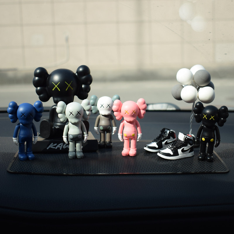 ins car pendulum kauss X eye 2022 nets red tide paparazzi ecstasy AJ personality on-board interior decoration items