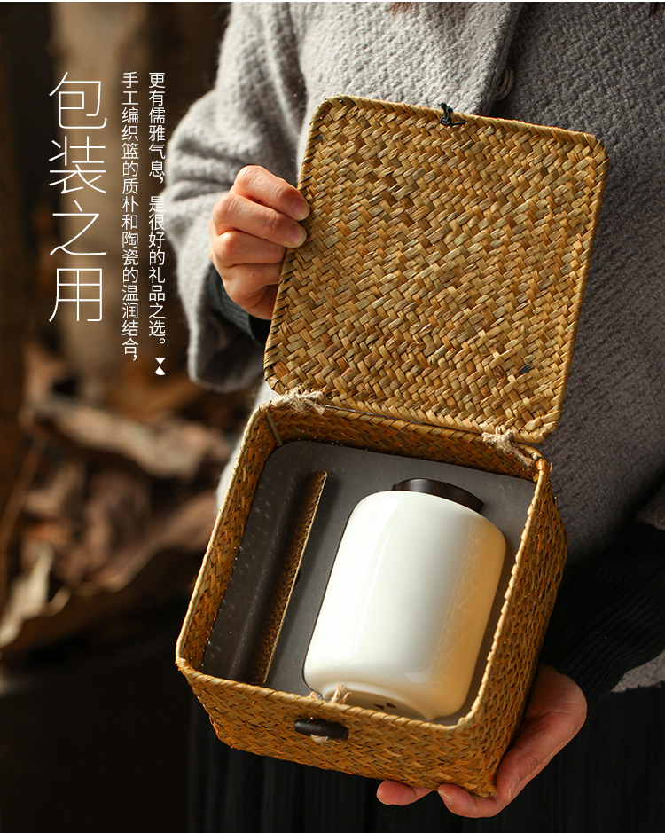 The Wu family fang white porcelain tea pot ceramic seal small POTS of tea packaging gift boxes portable travel jar