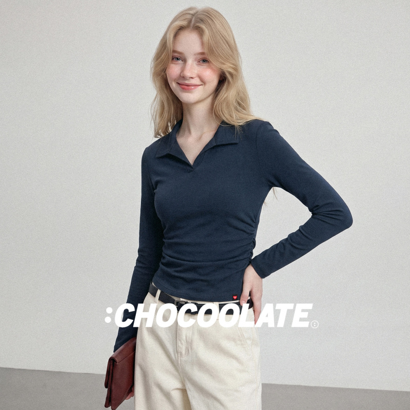It: Chocoolate Navy Blue Age-Reducing Regular Shoulder Long-Sleeve T-Shirt for Women, Polo Collar, Waist-Cinching, Slimming Base Shirt