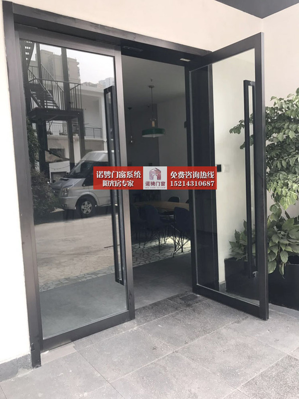 Shanghai Kunshan Flower Bridge Stainless Steel Framed Floor Spring Door Aluminum Alloy Glass Edge Door Facade Shop Door Shanghai Kunshan Flower Bridge Stainless Steel Framed Floor Spring Door Aluminum Alloy Glass Edge Door Facade Shop Door