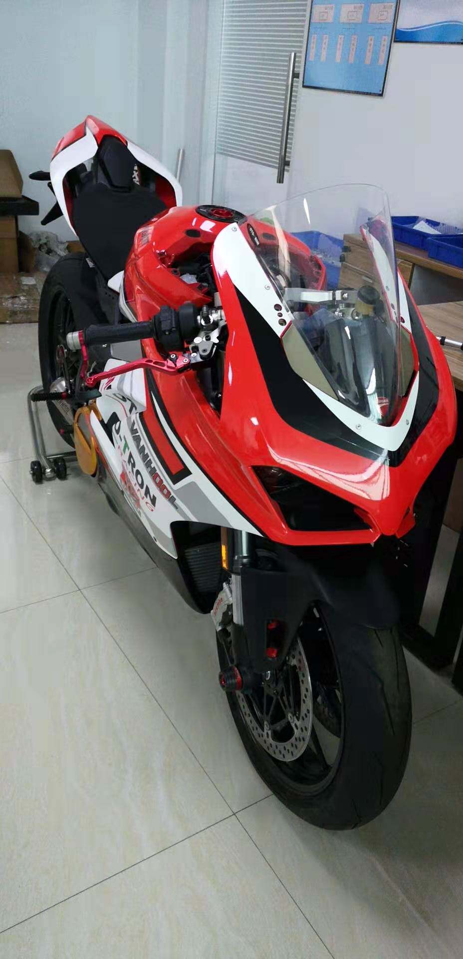 DUCATI ducat PanigaleV4 plus high windshield competitive windshield glass MOTO-TRON OUT