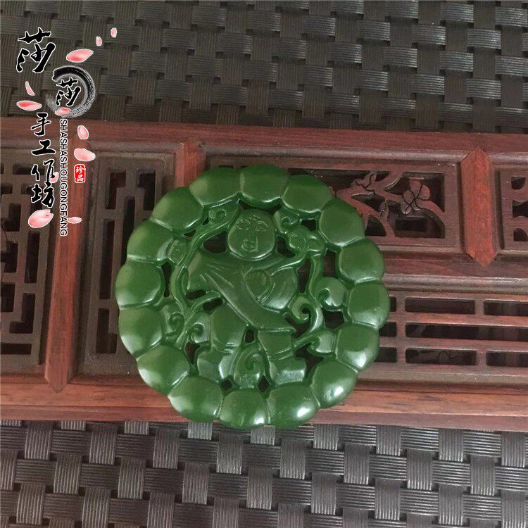 High Imitation Beyoncé Wealth Boy Pendant Pendant Car Pendant Accessories Accessories Handmade DIY Classical Jade Peu Prop Accessories Accessories