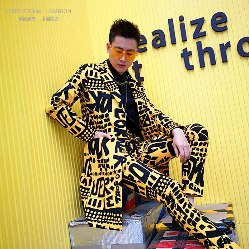 Hippo Storm Yellow Letter Medium Length Suit British Korean Version Slim Suit Nightclub Trendy Male Hairdresser Suit