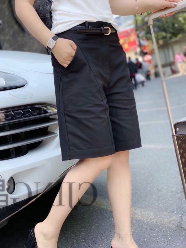 European Station 2026 Summer New High-Waisted Slimming Five-Point Pants for Women, European Style Mid-Length Pants, Fashionable Shorts, Wide-Leg Straight Pants