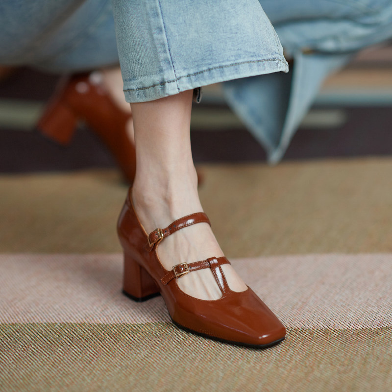 Givenivan texture to pick up ~ lacquered leather single shoe female square head light mouth tingling with high heel shoe heel 5 5cm