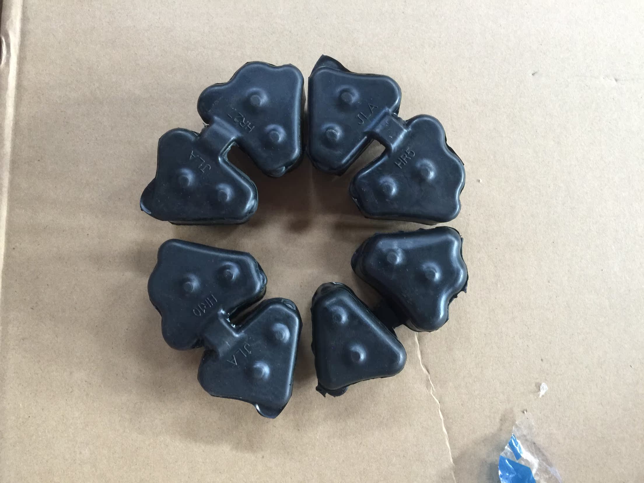 力帆原厂配件KP150/LF150-10/200-10P后轮缓冲块 后轮橡胶减震块