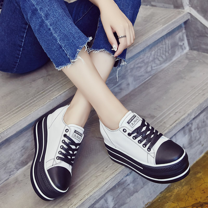 Spring new thick bottom pine pastry inner heightening plate shoes genuine leather casual shoes Han version 100 lap lace black single shoe woman