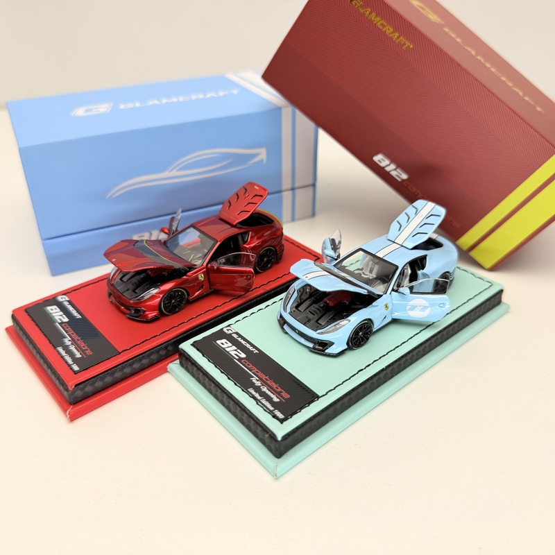 [in Stock] Glamcraft 1:64 Alloy Full-Open 812C Metallic Red Alloy Car Model