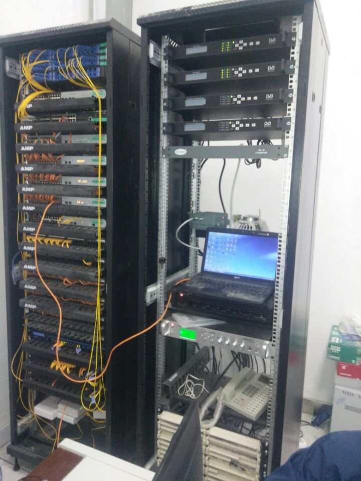 Undertook the reconstruction project of the front-end computer room of the Qingdao hotel and digital to analog digital to digital