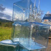 Customized transparent resin 30cm simulated ice cubes acrylic ice cubes fake ice summer shopping mall window props