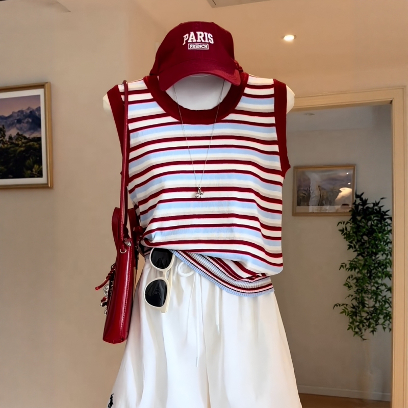 Plus Size Women's Red Striped Sleeveless Knitted Camisole Summer Top for Fat Women, Slimming Inner Wear, Outer Wear, Beautiful Back Top