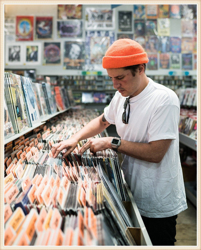 Часы Европа 代购正品nixon尼克松手表男 时尚防水方形银色钢带数显运动石英