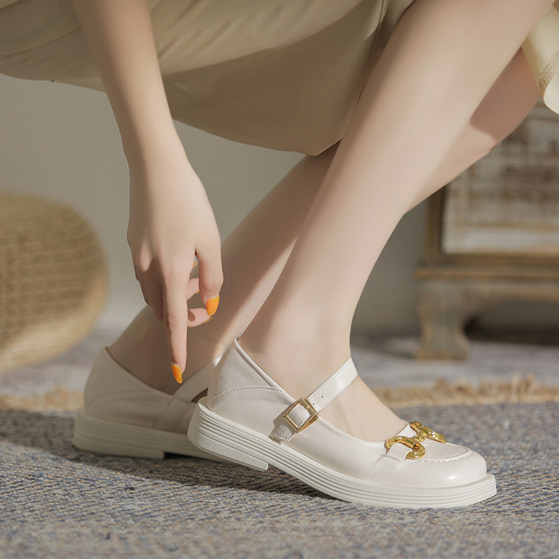 Mary Jane shoes 2021 new all-match white evening shoes gentle style thick heel single shoes female British style small leather shoes