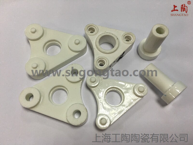 三角形高压绝缘子,净化器陶瓷绝缘子,绝缘瓷瓶,绝缘体,绝缘柱