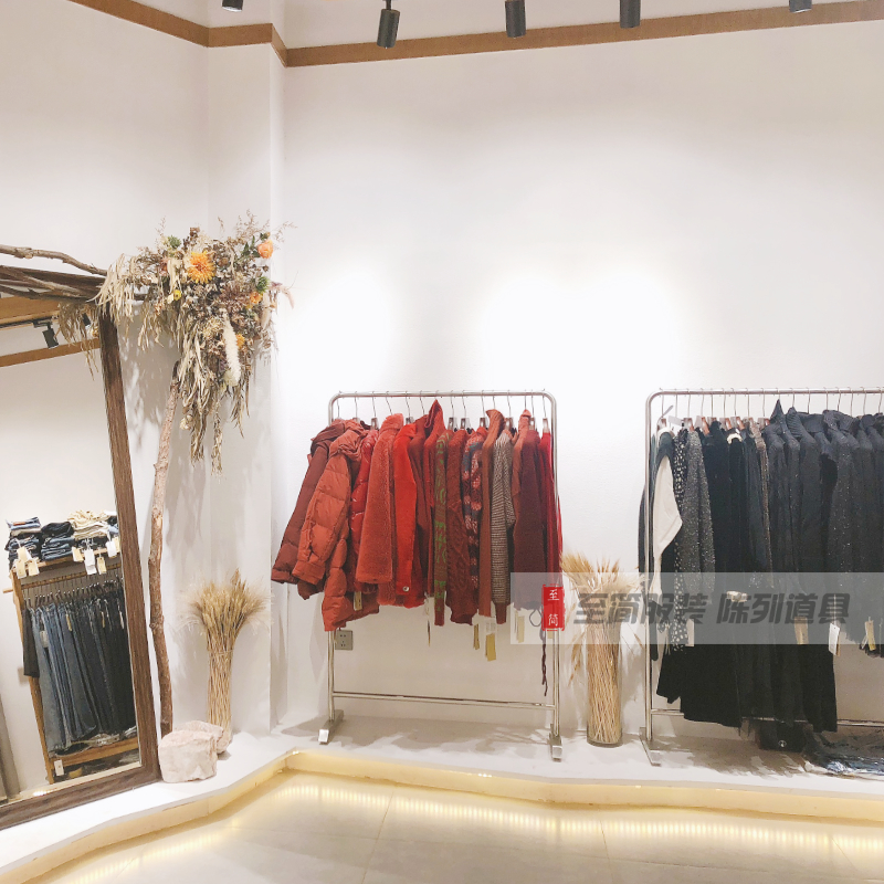 Clothing store display rack Women's store floor-to-ceiling hanger Stainless steel display island rack shelf Simple special silver