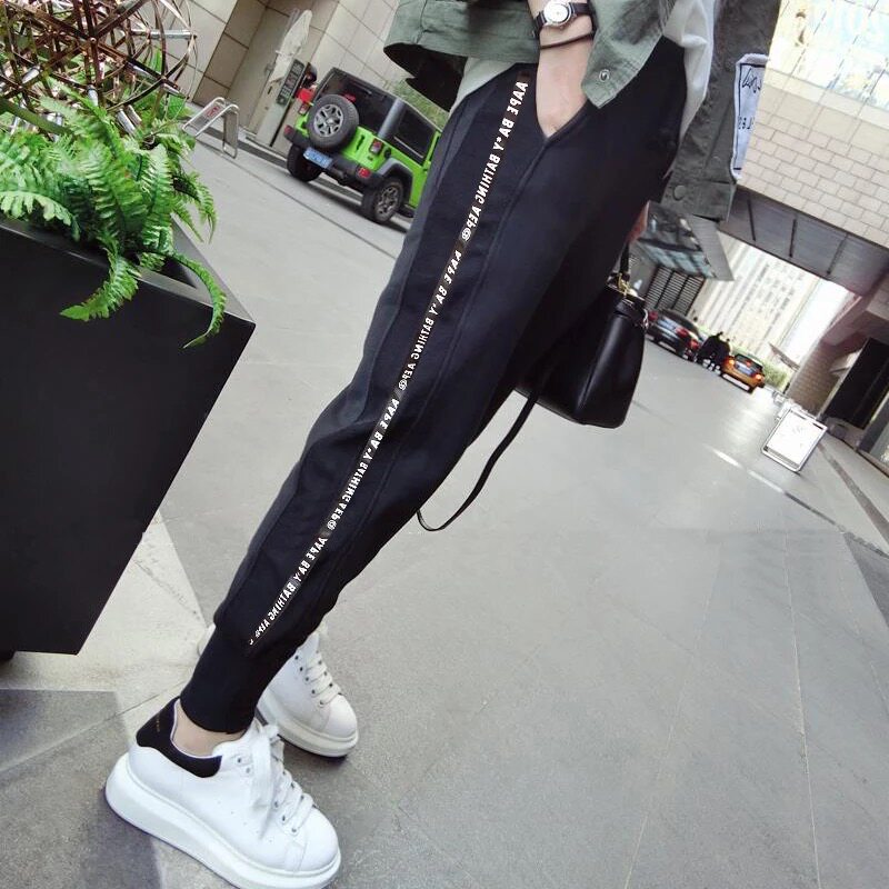 Large size PREGNANT WOMAN PANTS AUTUMN CLOTHING 200 CATTY OUTSIDE WEARING AUTUMN WINTER FAT MM 90% SHORT SUB AUTUMN LOOSE KHAREN PANTS