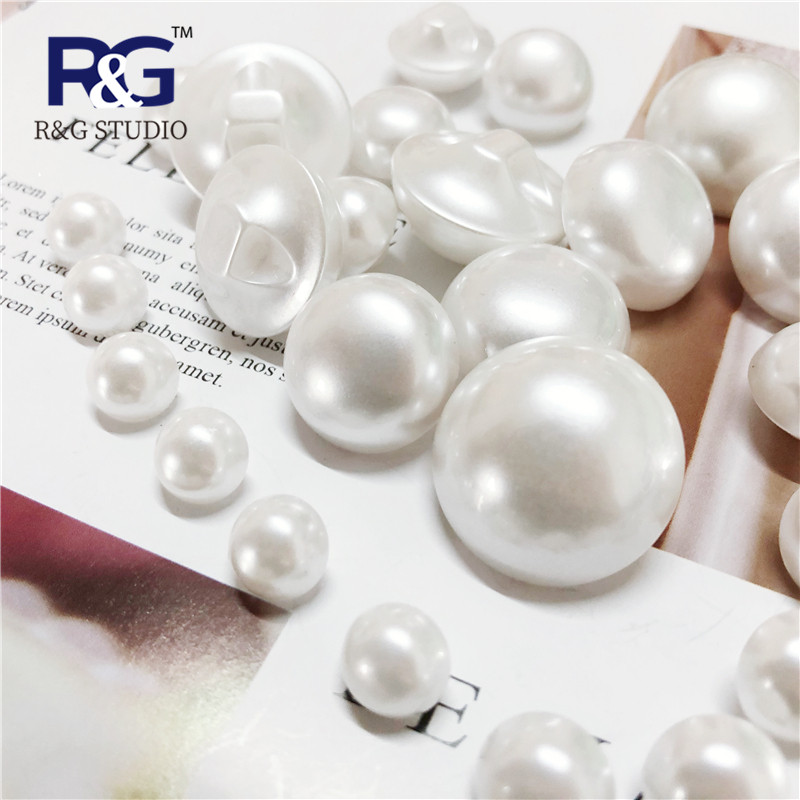 Fashion New Highlight Pearl Button Dark Eye Round Pearl Button Girls Shirt Jacket Cardigan Sweater Coat Button