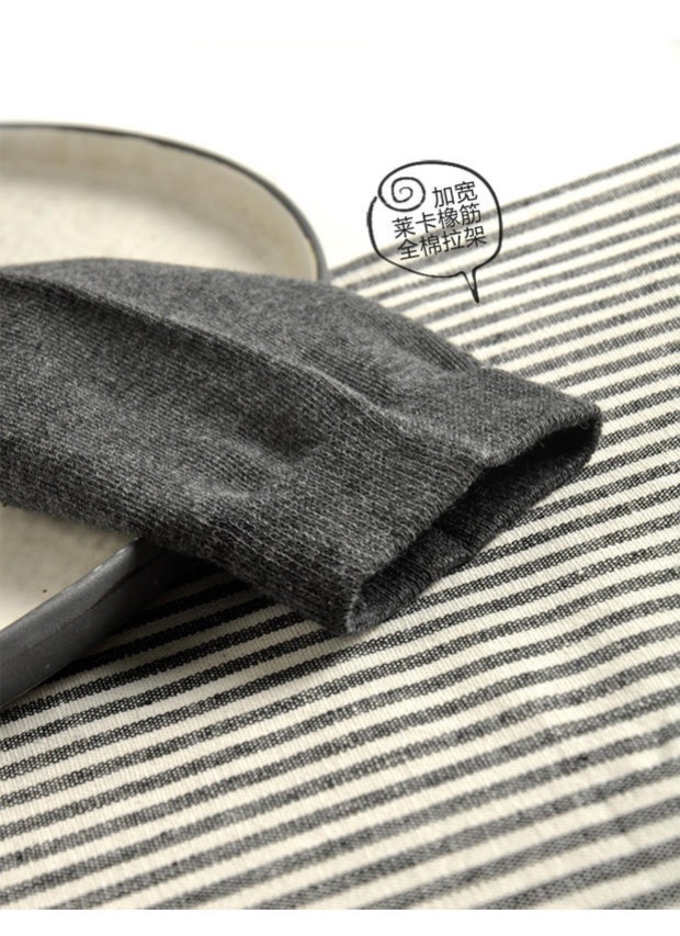 Vớ cotton cao cấp màu rắn cổ điển vớ trung bình ống kinh doanh thấm hút mồ hôi thông thường và vớ cotton khử mùi Tất nam mùa hè tất hàn quốc