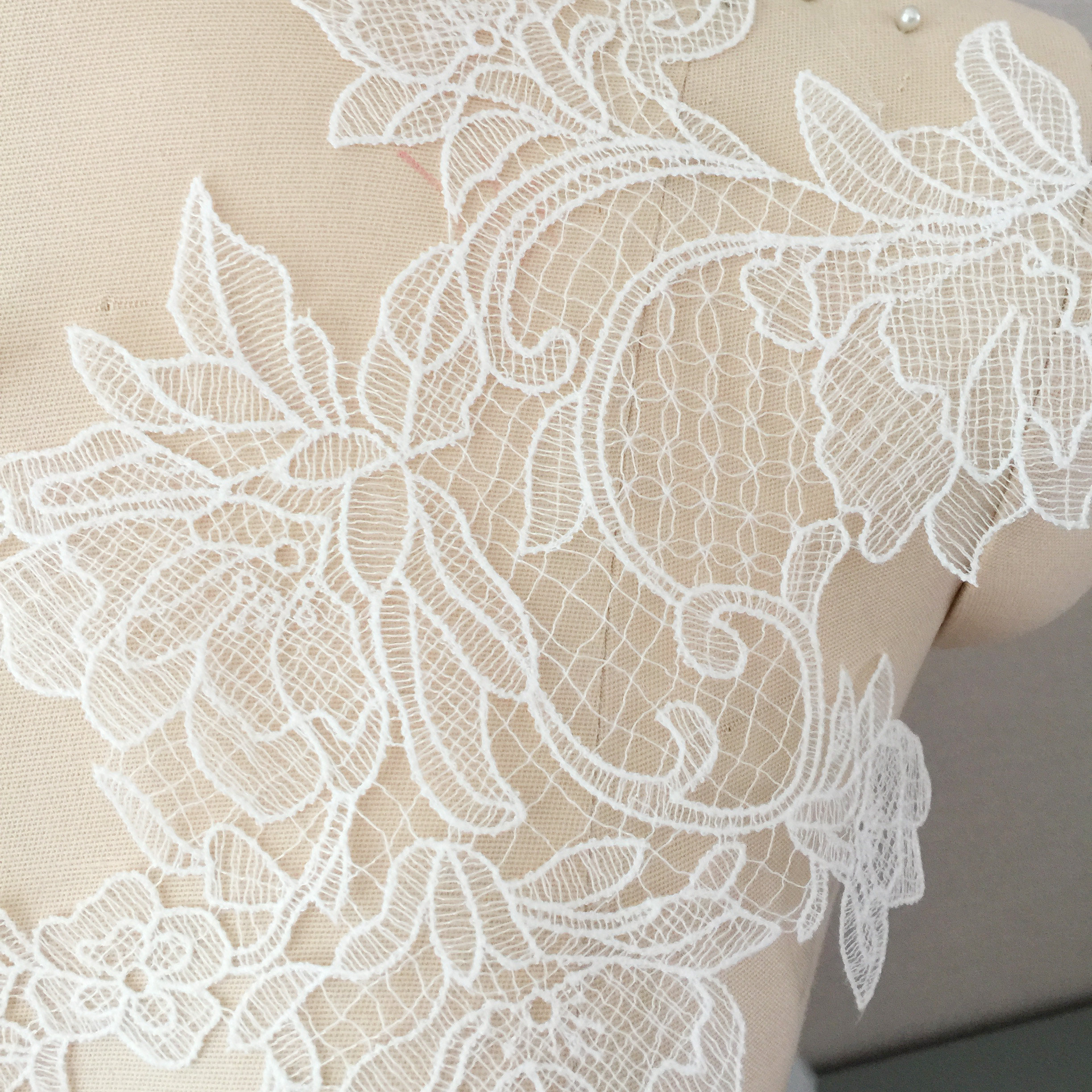 Fischseidenstoff-Aufnäher, Verspiegelte Blumen, Handgemachte DIY-Kleidung, Dekorationszubehör, Ausgehöhlt, 33x20cm, 10 Stück, 5 Paare – Detail 8