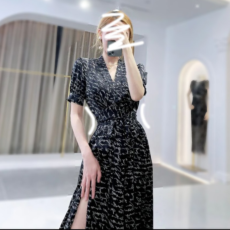 Summer dress thin section waist slit Korean version slimming Hepburn style letter printing knee long skirt