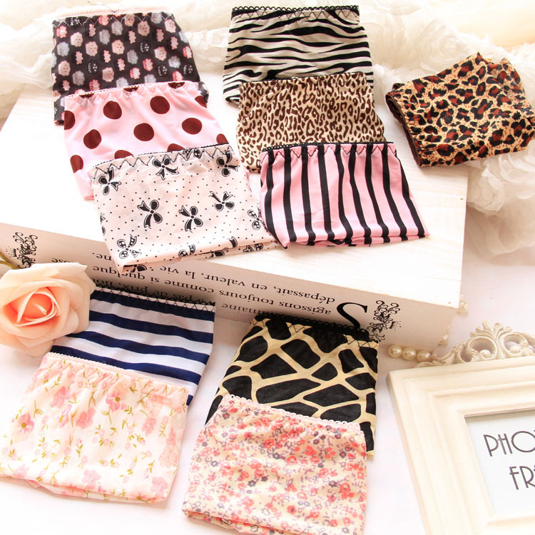 Slip jeunesse sexy en soie Ice - Ref 654844 Image 21