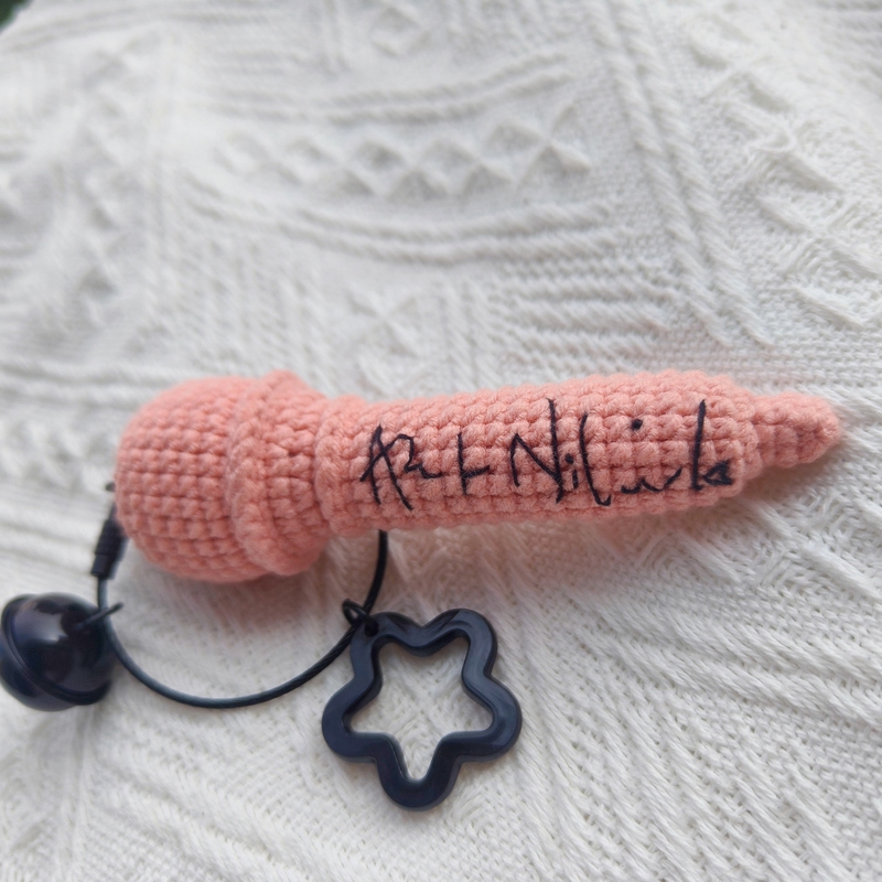 [Finished Product] Sun Yanzi Small Microphone Crocheted Key Ring Finished Product Delivery Hand-Knitted Star Peripheral Support Items