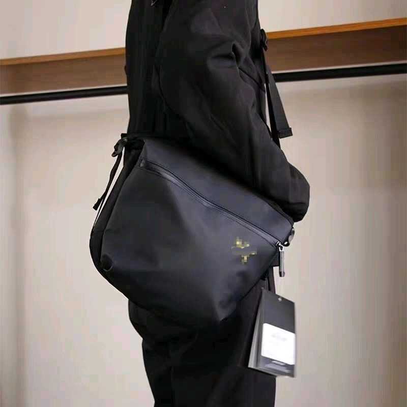 Bird Arro 8L one-shoulder cross-body commuter multifunctional waterproof outdoor leisure men's and women's travel mountaineering cycling bag