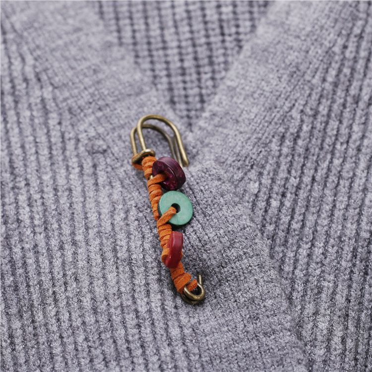 Khăn choàng retro cá tính khóa áo len lớn pin quanh co làm bằng tay trâm bằng gỗ khóa quốc gia phụ kiện gió khăn lụa trang trí phụ kiện áo vest