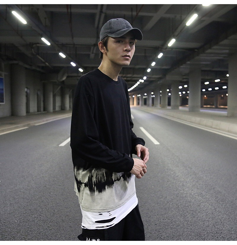 Gradient Split Tee Image 5