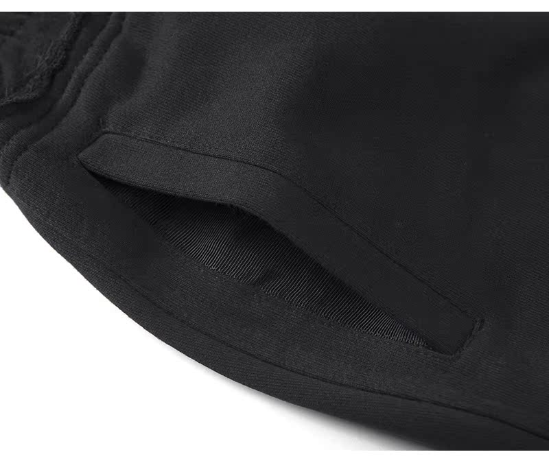 Low-crotch joggers image 10