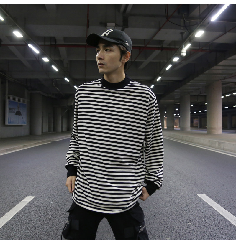 Oversized Striped T-shirt 4