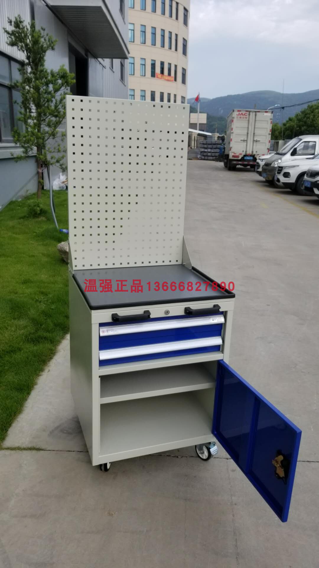 Supply tool car with hanging board tool car warm and strong work car repair work car