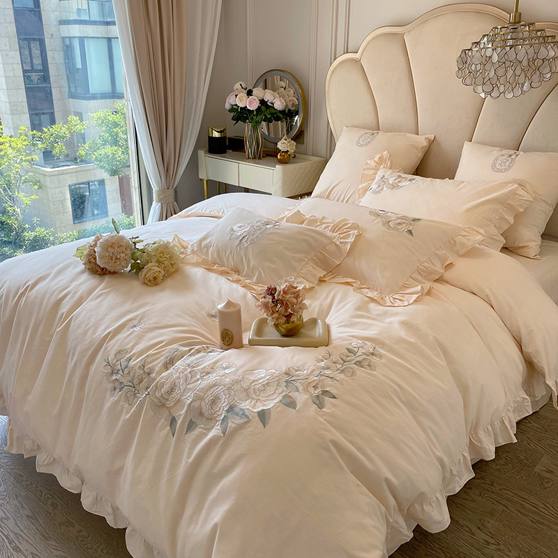 Fall and Winter American pastoral 100 all cotton thickened grinding four pieces of pure cotton warm - keeping and embroidered bed supplies