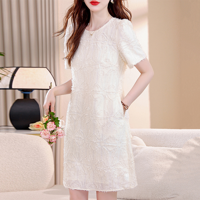Sister's Same Style Preppy White Straight Dress for Women, 2026 Summer, Chanel-Inspired, Petite, High-End Mid-Length Dress
