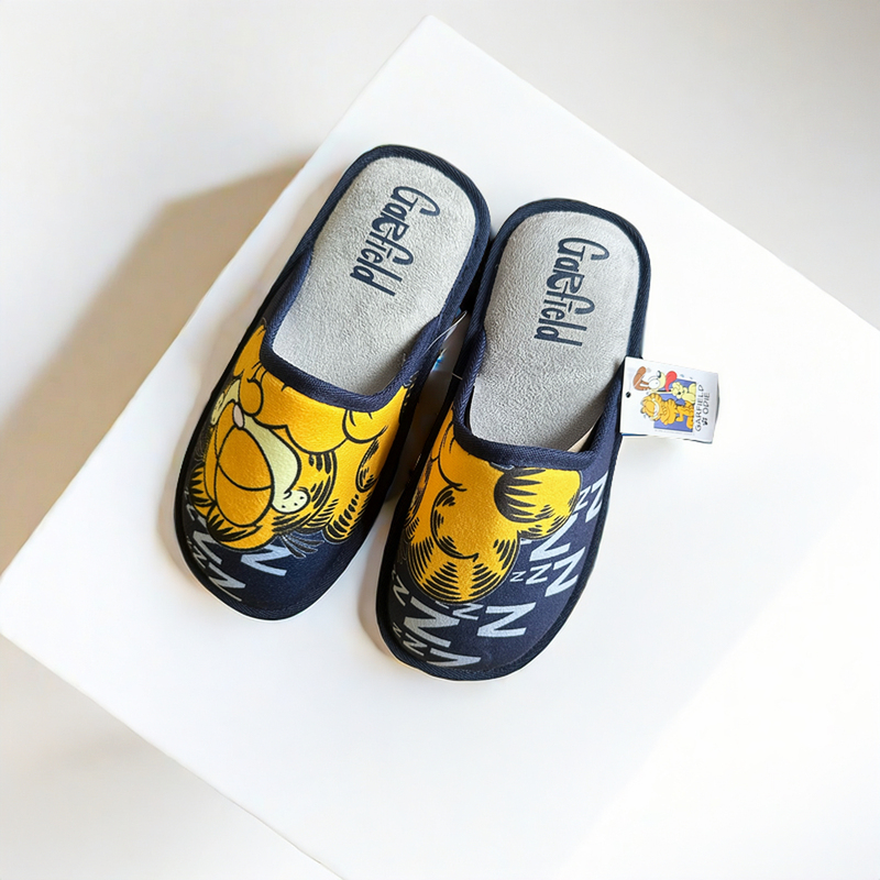 Garfield Left and Right Foot Graffiti Personalized Spring, Autumn and Summer Indoor Slippers, Non-Slip and Comfortable, Export