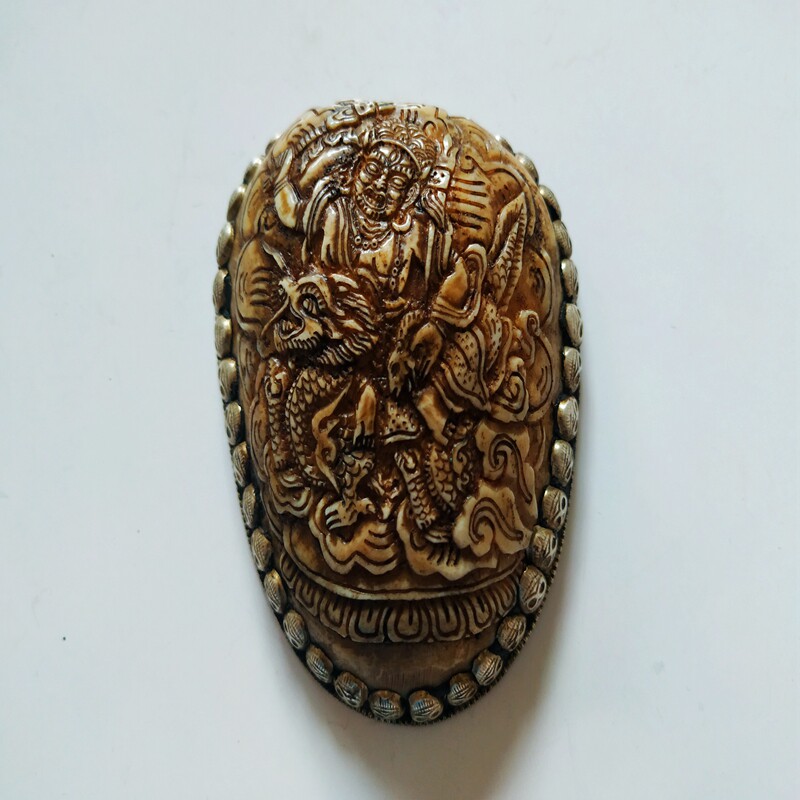 Tibet's new Tibetan Buddhism Secret Buddhist Secret Ware Bag Silver Engraving White Treasure God Old Debater Bowl For Bowl