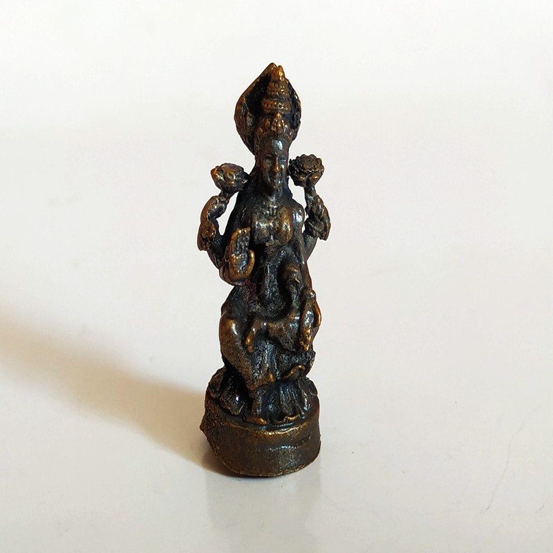 Hindu Carry-on Mini Super Miniscuer Miniature Pocket Buddha Auspicious Sky Female Brass Statue of the Pendulum Spot