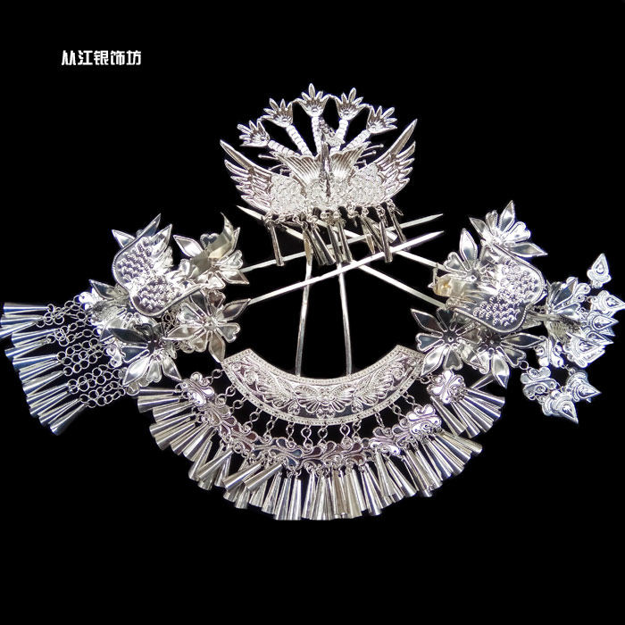 Guizhou Dong and Miao Miao silver headdress Hanfu step-shaking hairpin bridal hair accessories minority dance hair fork tassels