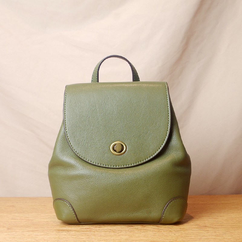 Original niche leather backpack women's mini bag new simple fashion green first layer leather small backpack