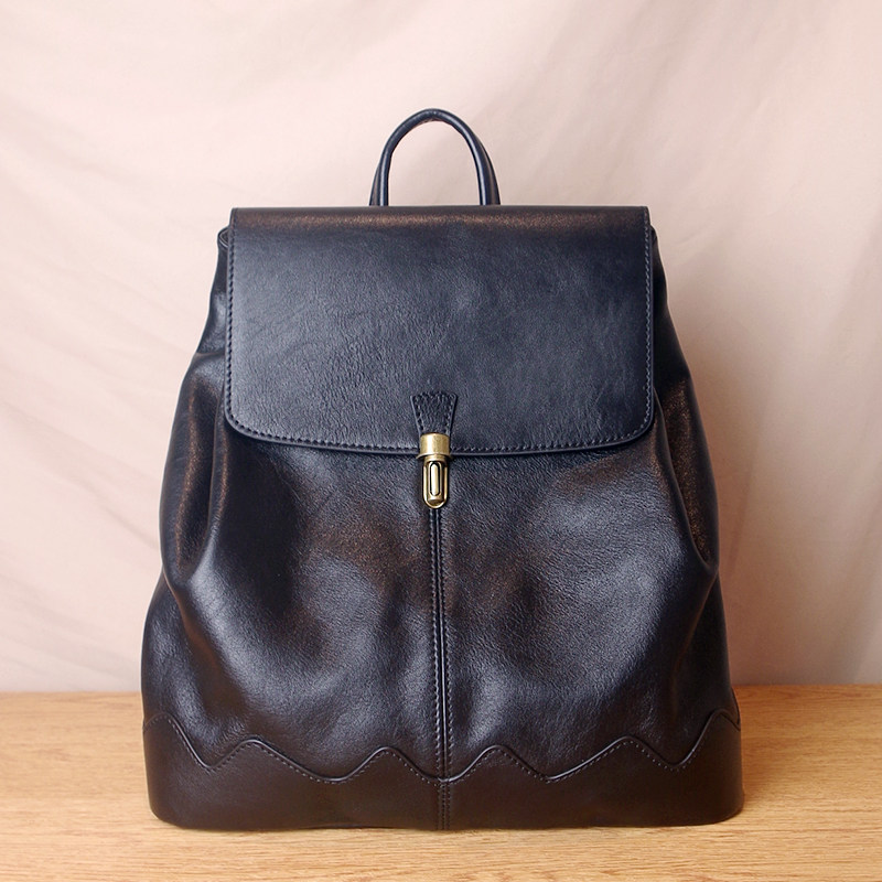 Retro simple leather women's backpack large-capacity first layer cowhide niche high-end leather school bag backpack