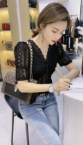 2021 summer new V-neck lace shirt half sleeve T-shirt slim slim short sleeve perspective sexy base shirt goddess