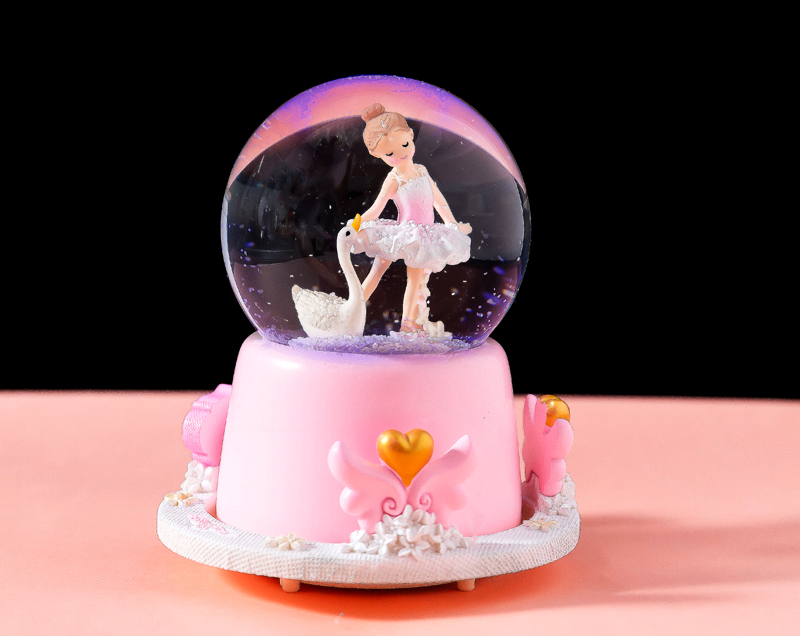 Music box rotating dance princess birthday gift to girls girlfriends children Princess girl heart snow crystal ball