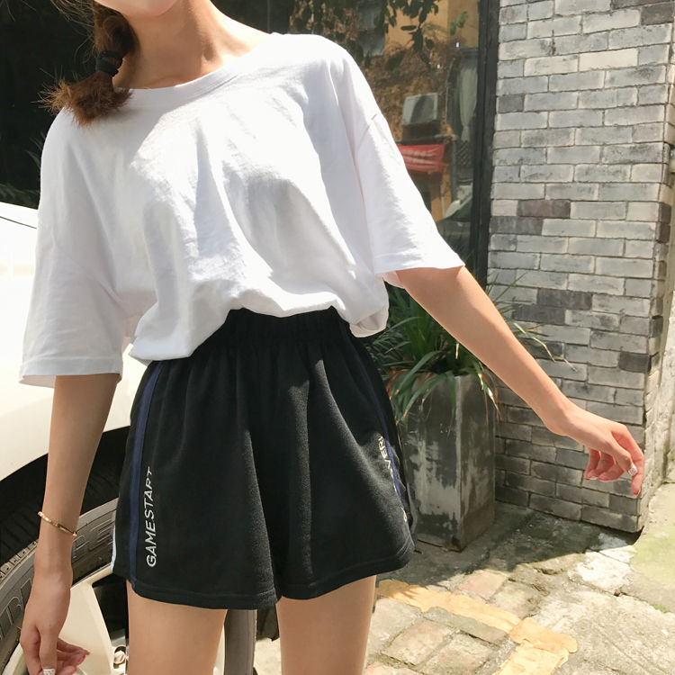 Phiên bản tiếng Hàn giản dị chạy bộ quần short ống rộng nữ mùa hè mới hoang dã lỏng lẻo eo cao cỡ lớn béo đen MM mẫu quần sooc nữ đẹp 2021